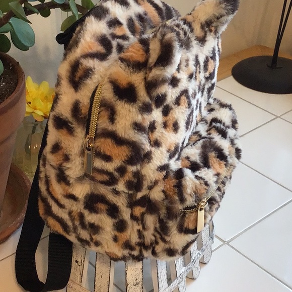 ‘Claire’s’ Faux Fur Leopard Mini Backpack w/Ears (#4) - Picture 3 of 8